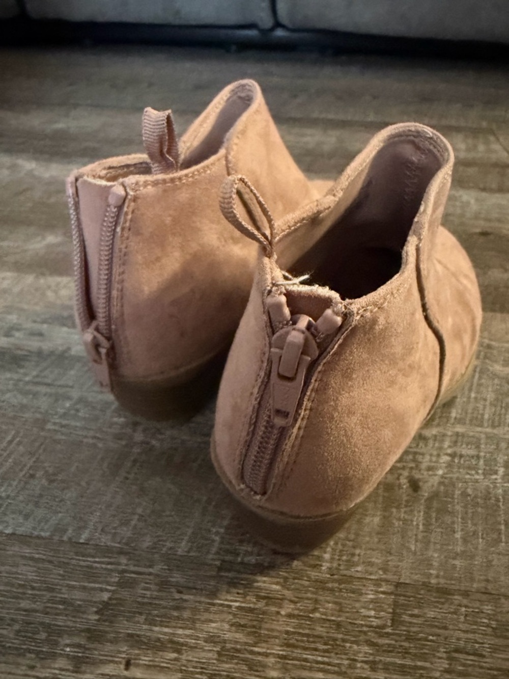 🌸 $10 SALE 🌸 Old Navy Girls Boots - Picture 7 of 7
